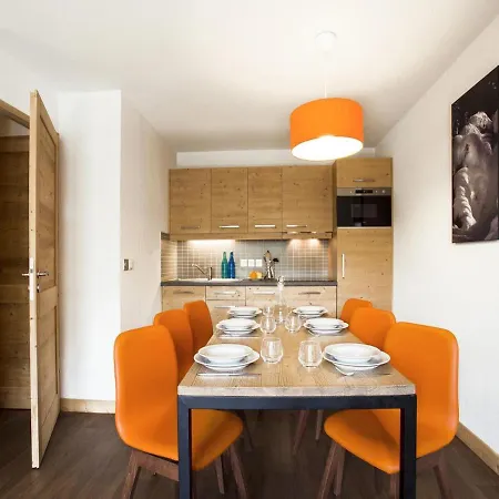 Apartment On Slopes In Les Menuires Apartment *
